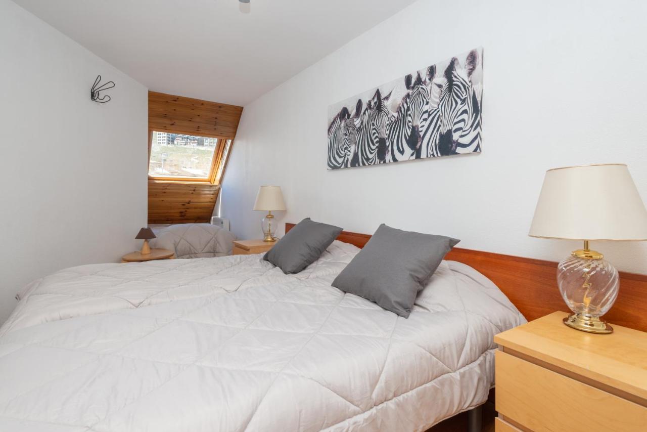 Apartamentos Pie De Pistas Mikka 3000 Pas De La Casa Esterno foto