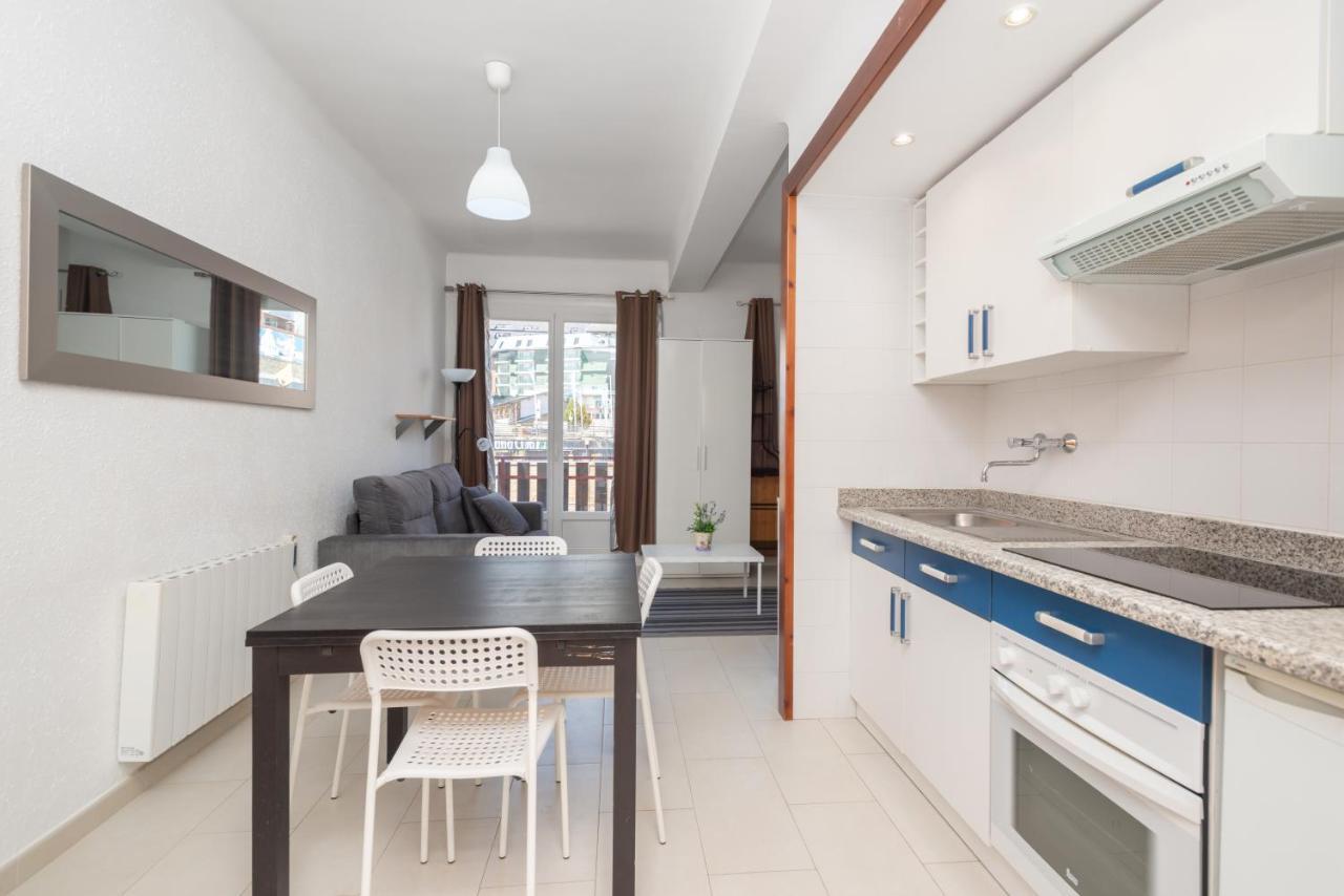 Apartamentos Pie De Pistas Mikka 3000 Pas De La Casa Esterno foto